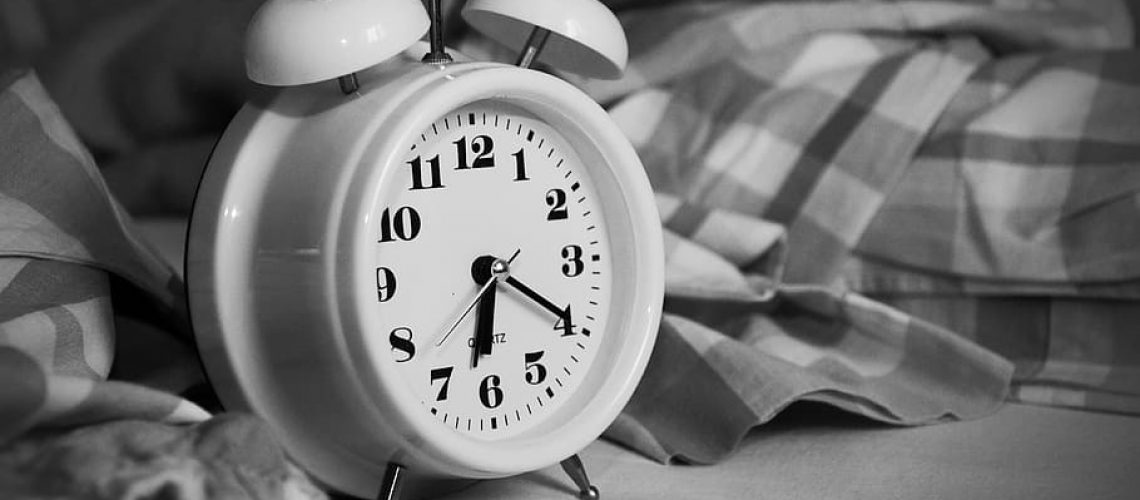 alarm-clock-stand-up-time-of-sleep